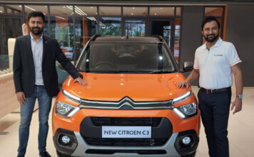 सिट्रोन की नई सी थ्री (C3) का अनावरण ला मेसन सिट्रोन फिजिटल शोरूम अब सूरत में, प्री-बुकिंग शुरू Citroën Launches “La Maison Citroën” Phygital Showroom In Surat ‘New C3’ Pre-Bookings Now Open