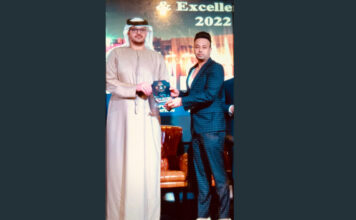 सतीश सनपाल राइज ऑफ इंडस्ट्री एमिरेट्स बिजनस अवार्ड्स से सम्मानित Satish Sanpal felicitated with Rise of Industry Emirates Business Awards