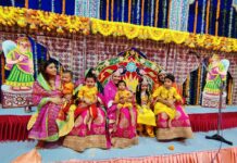 रामलीला के दूसरे दिन रावण जन्म, राम जन्म, विश्वामित्र आगमन लीला का मंचन हुआ Ravana's birth Ram's birth Vishwamitra's arrival Leela were staged on the second day of Ramlila.