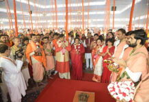 राम मंदिर में ध्वजारोहण और भारत उत्कर्ष महायज्ञ की पूर्णाहुति, नोएडा में 11 लाख श्रद्धालुओं ने रचा नया इतिहास